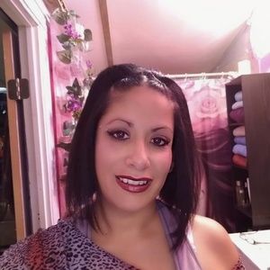 Meet your Posher, Isabel